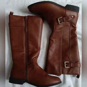 NWOT womens boots